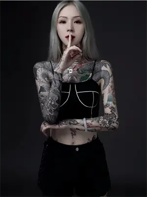 主角修炼太阴真经变女的小说